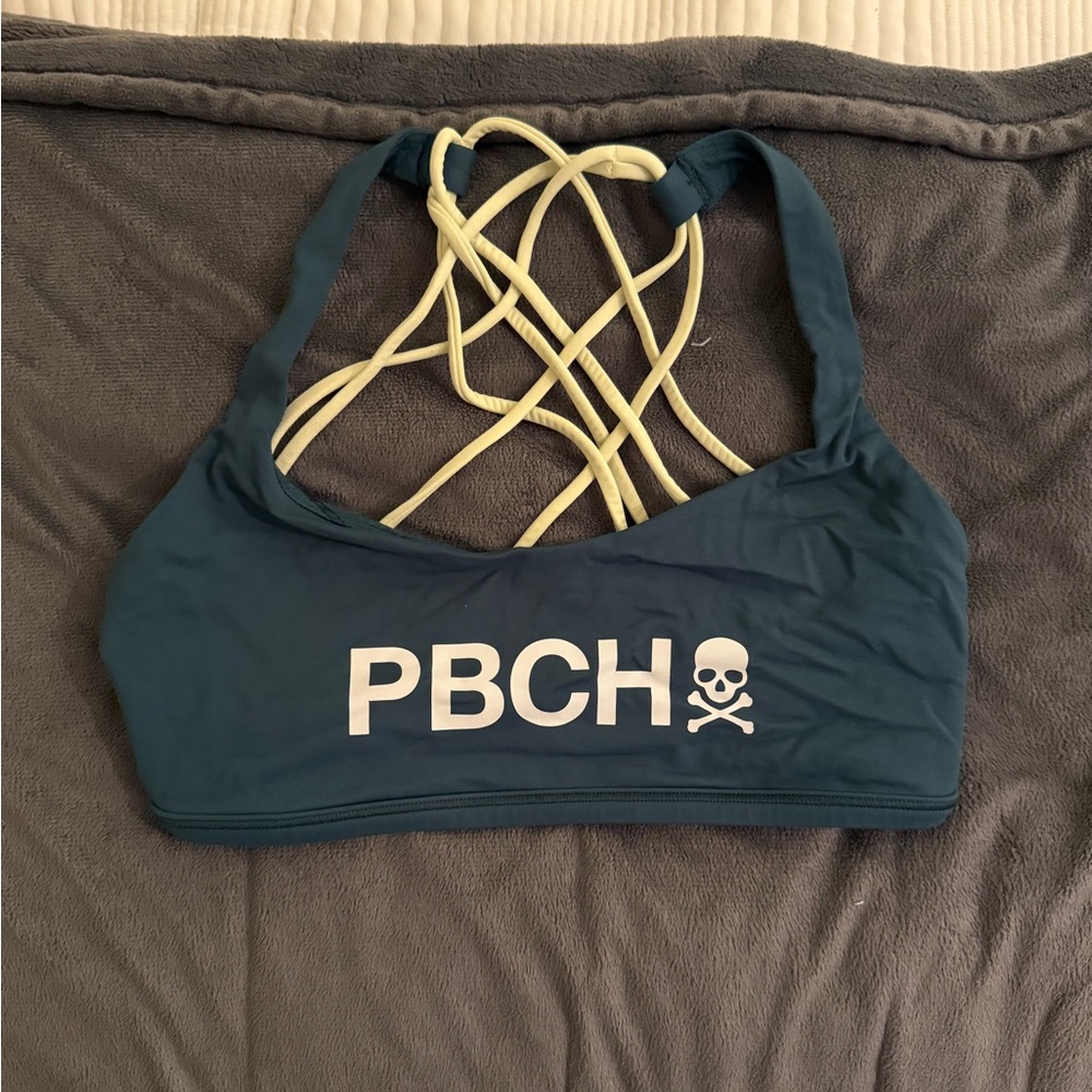 Lululemon SoulCycle PBCH Free to be Wild Size 6